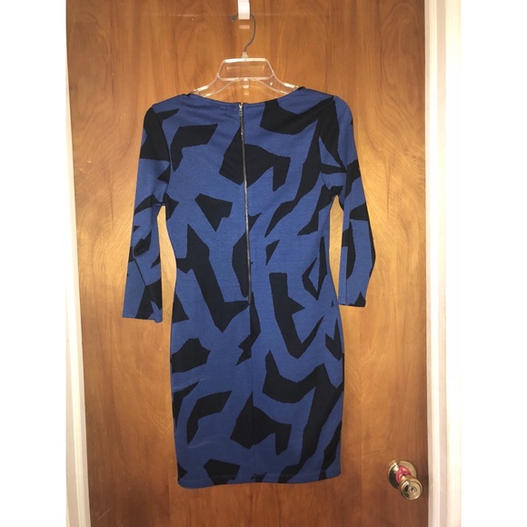 Back & blue patterned dress. - Picture 2 of 2